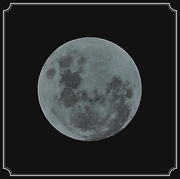 29th Nov 2022 - An older full moon just faffing in a new photo web site called Photor