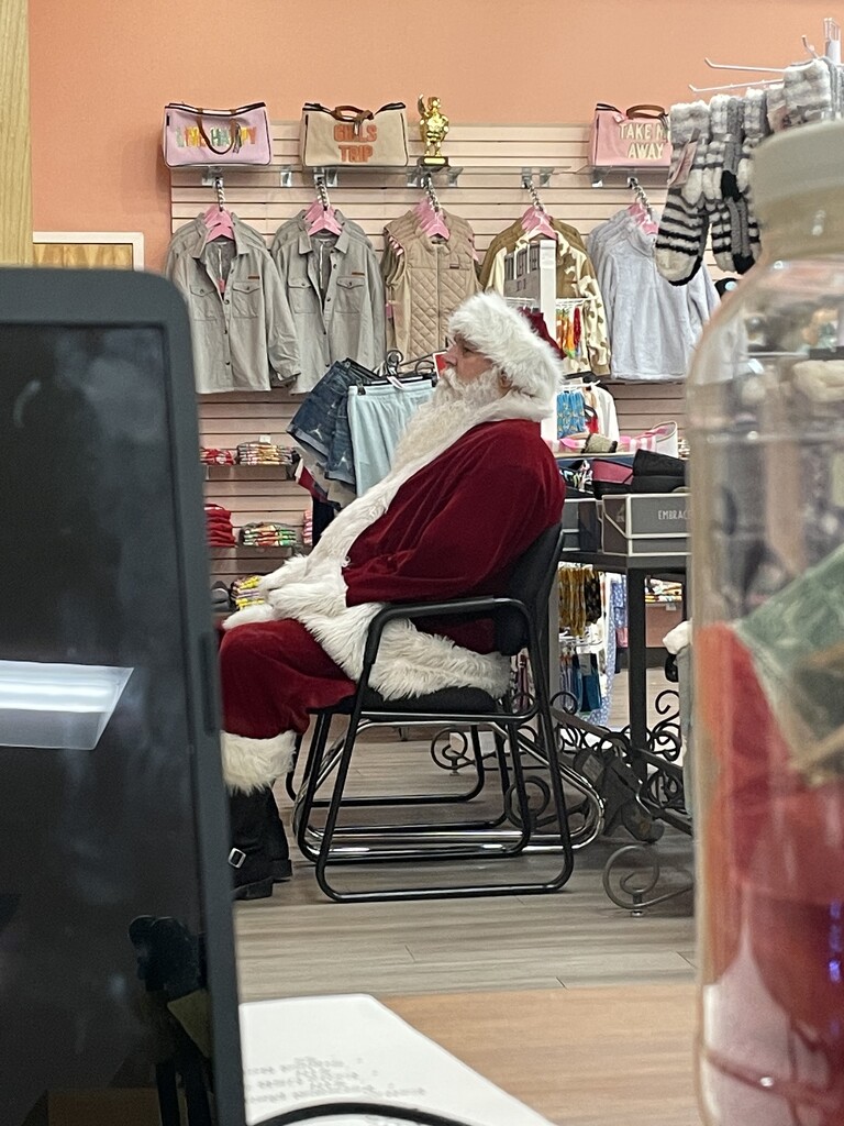 I see Santa by homeschoolmom