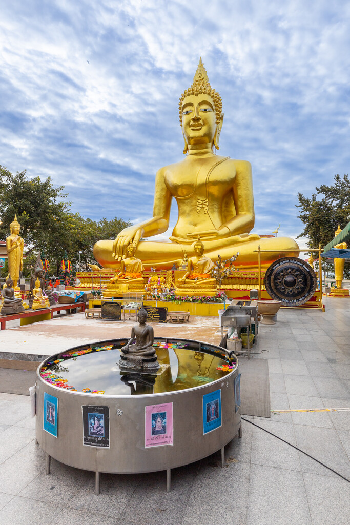 Big Buddha, Pattaya by lumpiniman