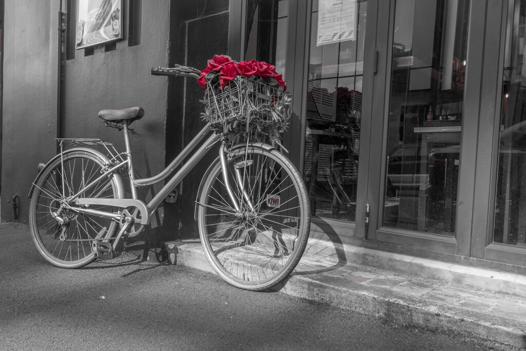 Old school bike by creative_shots