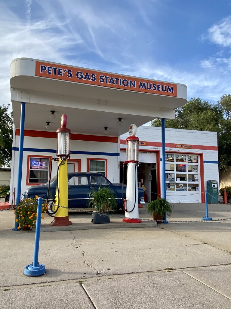 Pete’s Gas Station by clay88