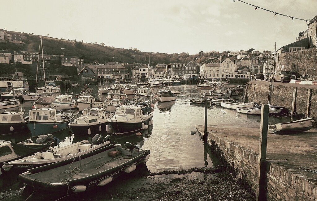 Mevagissey Harbour ..... by cutekitty