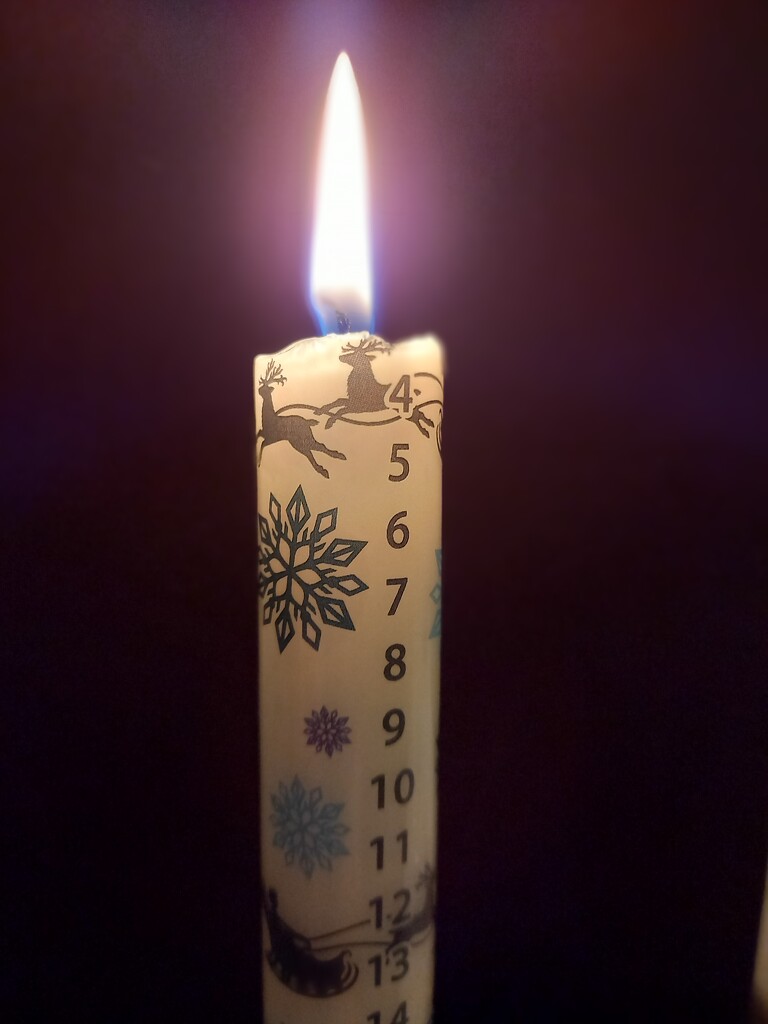 Advent Candle by marianj