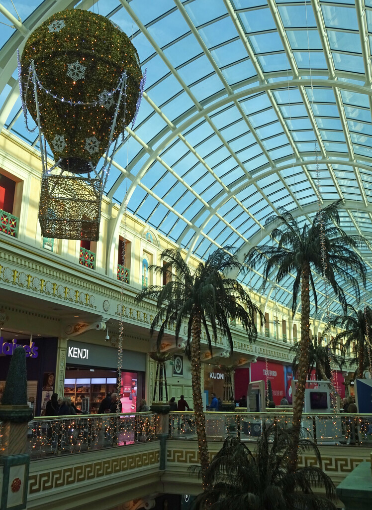 Christmas shopping in the Trafford Centre, Manchester by marianj