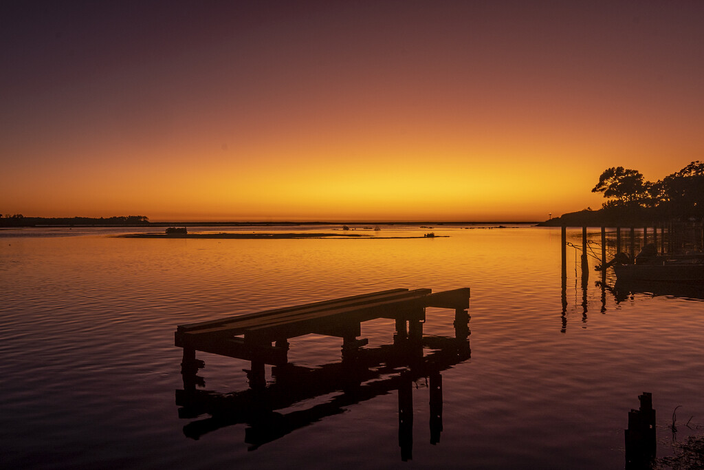Sunrise at Mallacoota by teodw