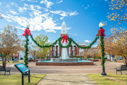 17th Dec 2022 - Courthouse square and fountain...