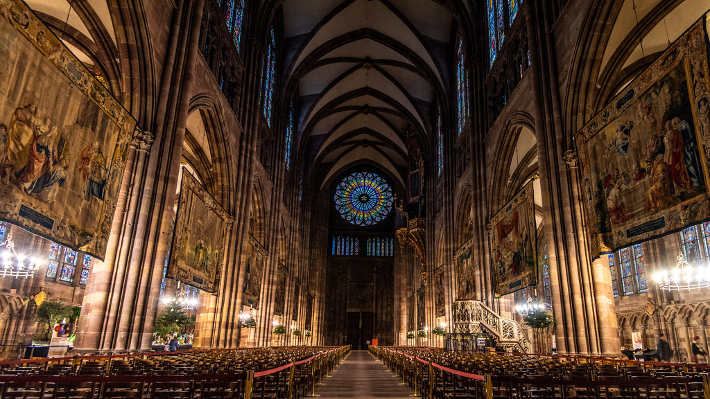 Inside the Cathedral by kwind