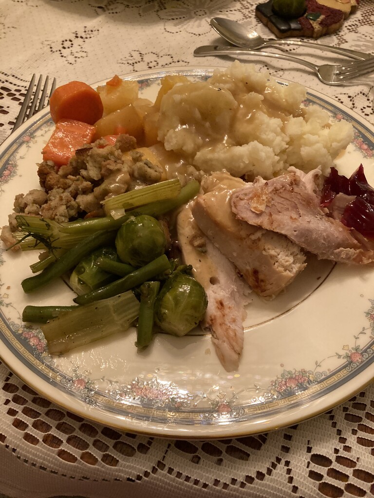 Christmas Dinner  by spanishliz