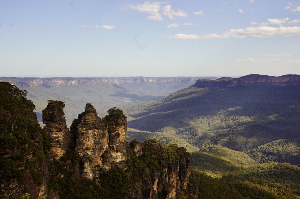 The Three Sister’s: Blue Mountains  by kartia