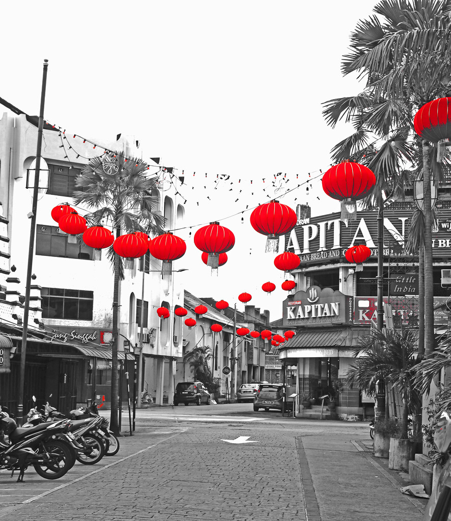 Red Chinese Lanterns by ianjb21
