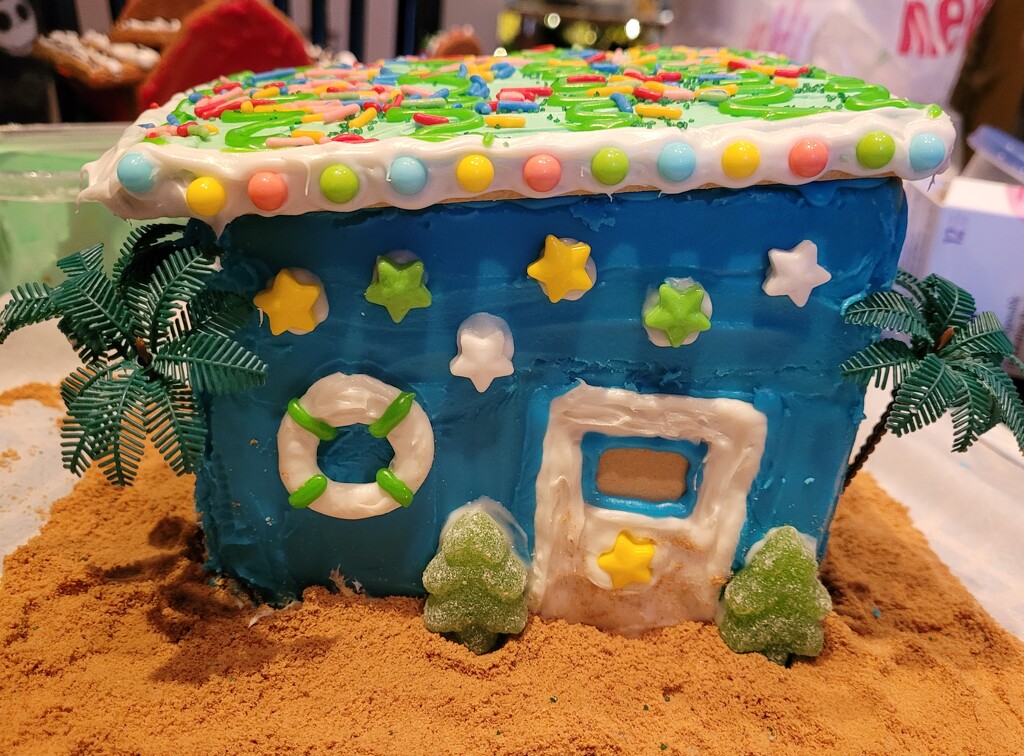 Gingerbread beach style by scoobylou