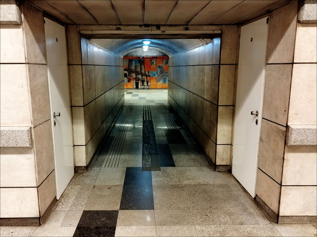 Wandering in the Metro by kork