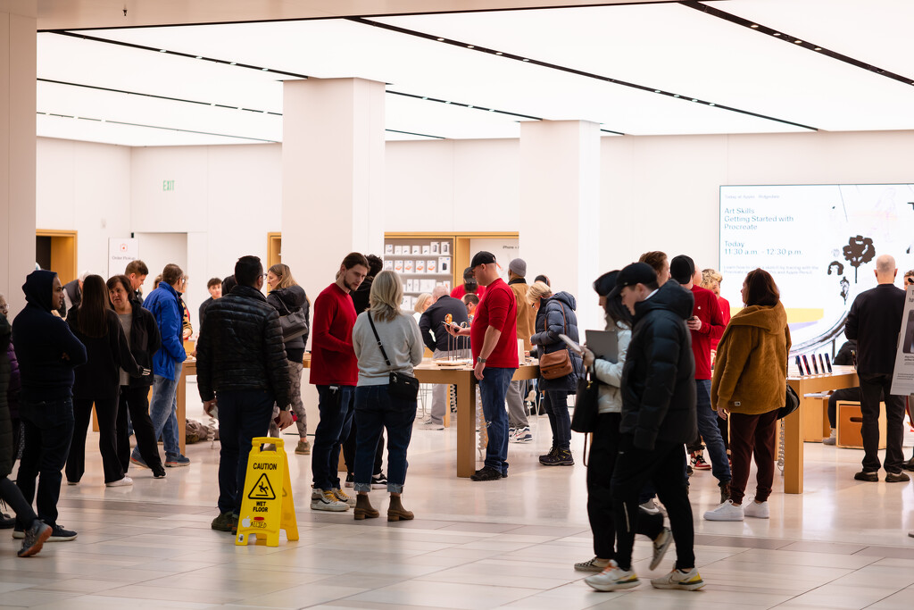 The Apple Store by tosee