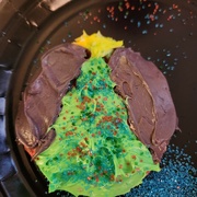 8th Dec 2022 - Decorating cookies - girls night 