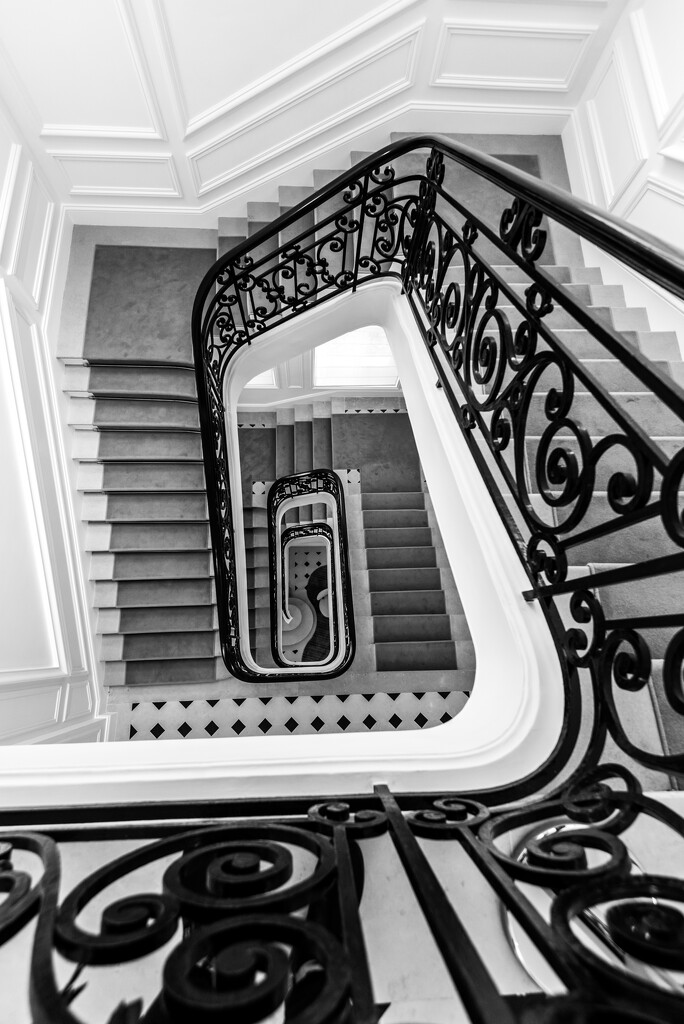 Dior Stairs by kwind