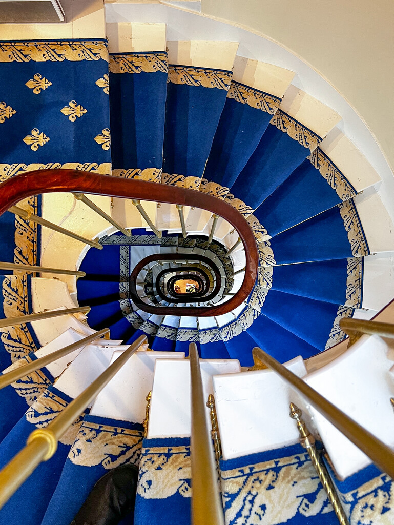 Another Paris Staircase by kwind