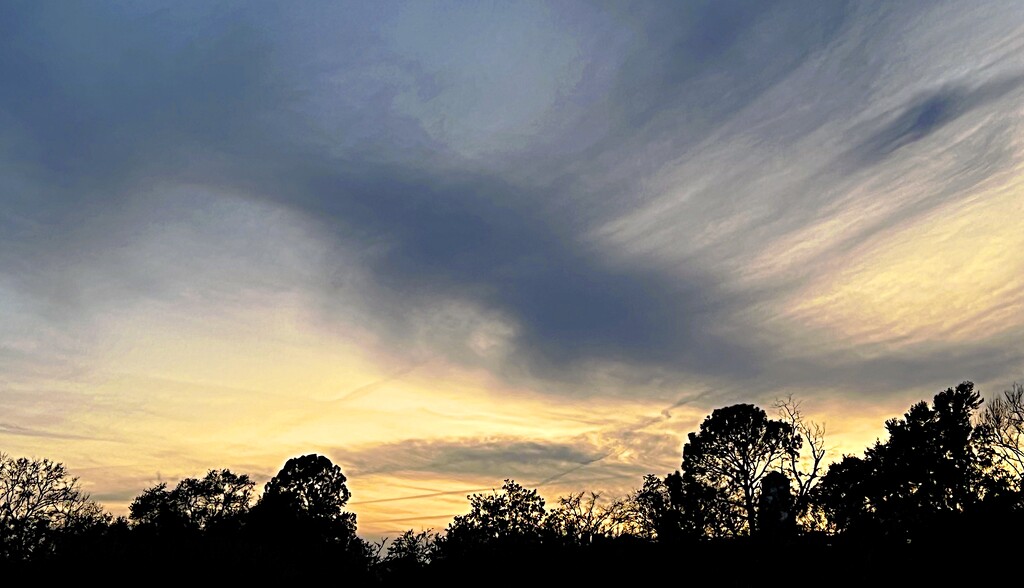 Unusual sunset clouds the other evening by congaree