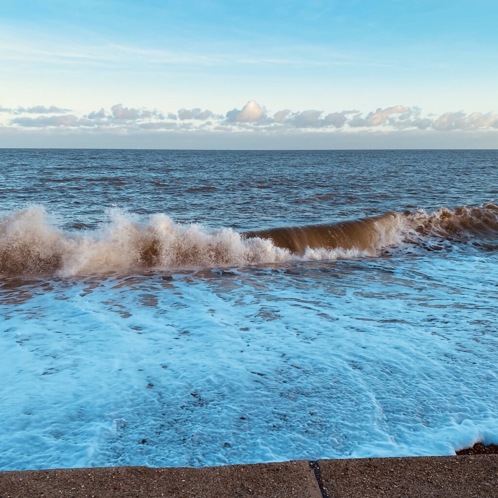 wave break by cam365pix