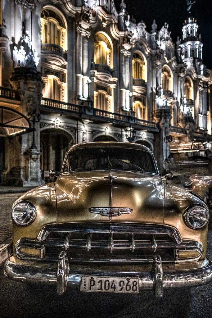 Cuban Car Glow by jyokota