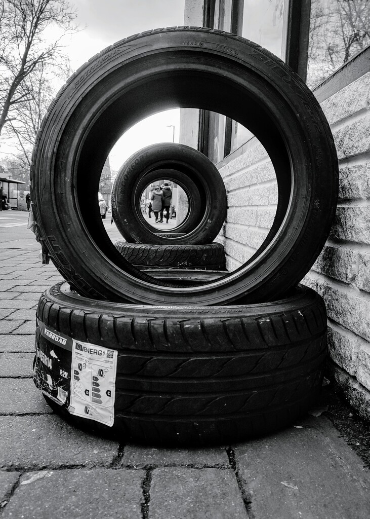 Tyre circles by boxplayer
