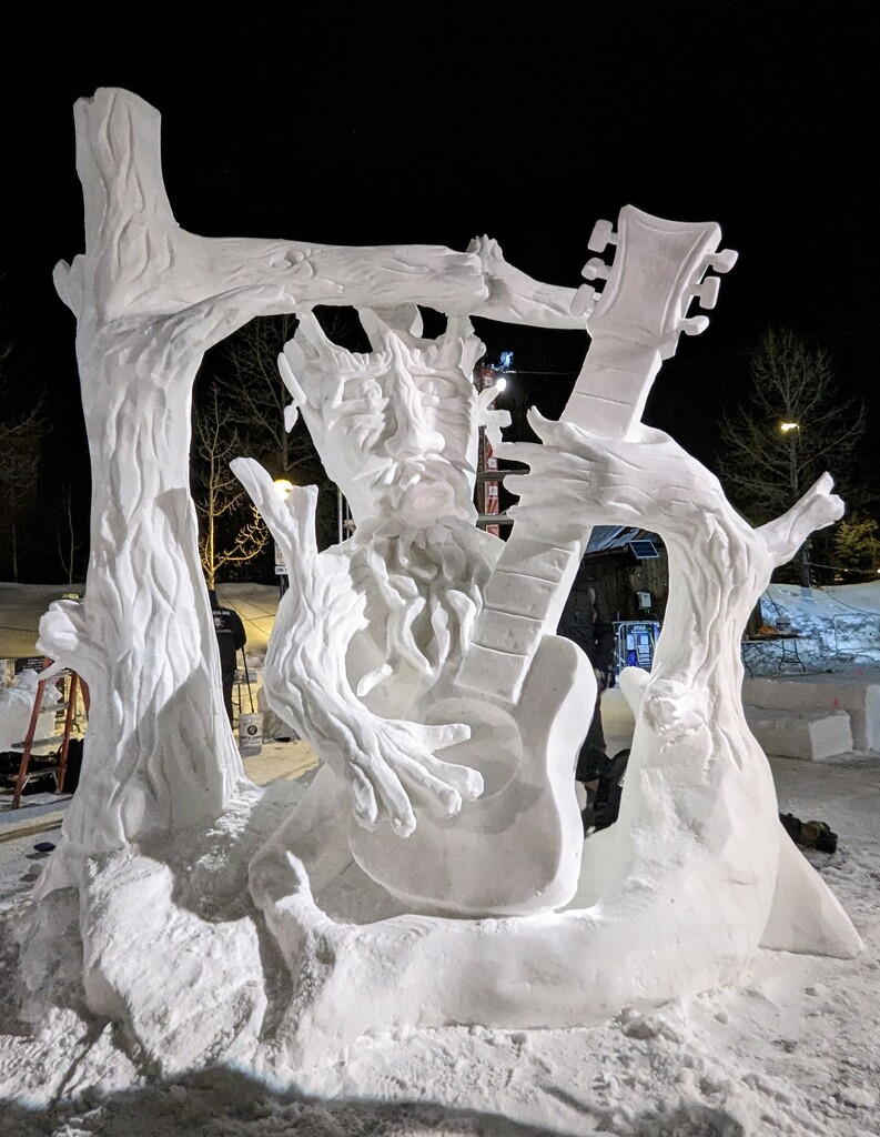 Snow Sculpture II by harbie