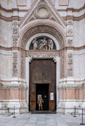 19th Jan 2023 - Guarding the Basilica di San Petronio