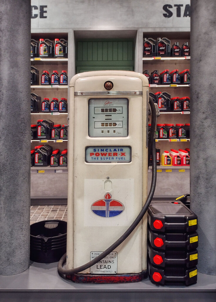 nostalgic pump by lastrami_