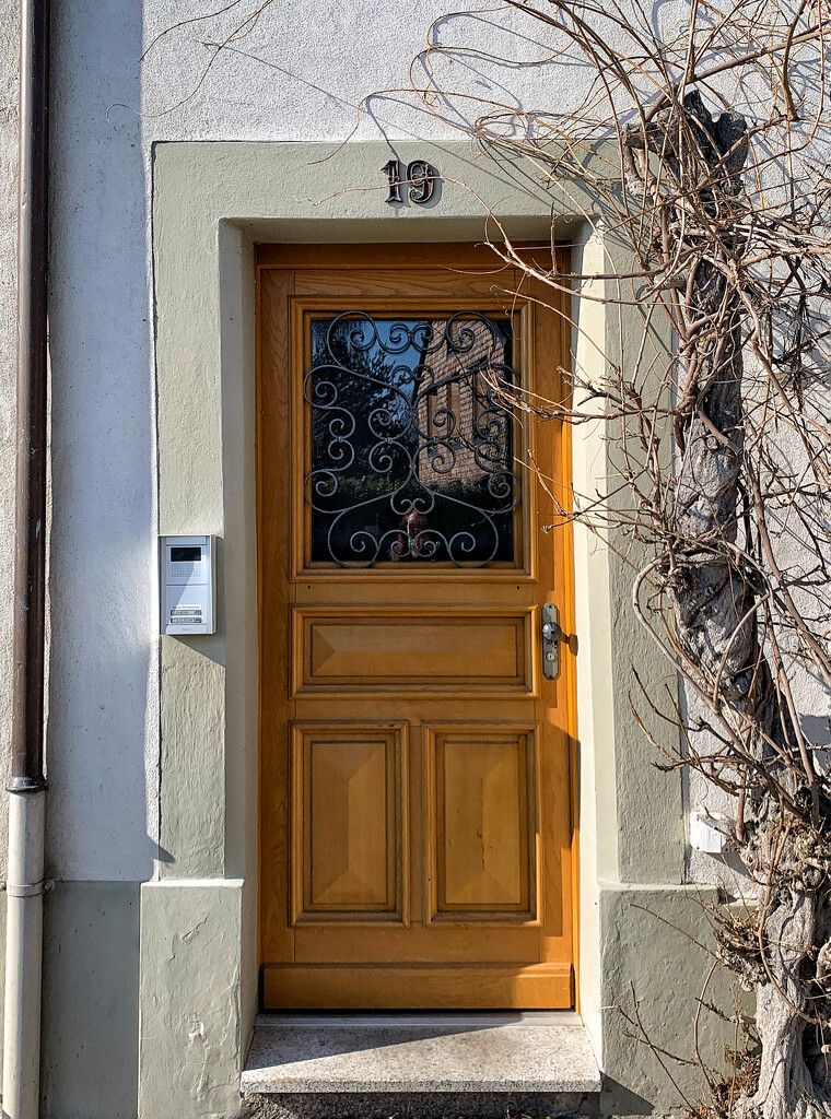 Two hearts on a door.  by cocobella