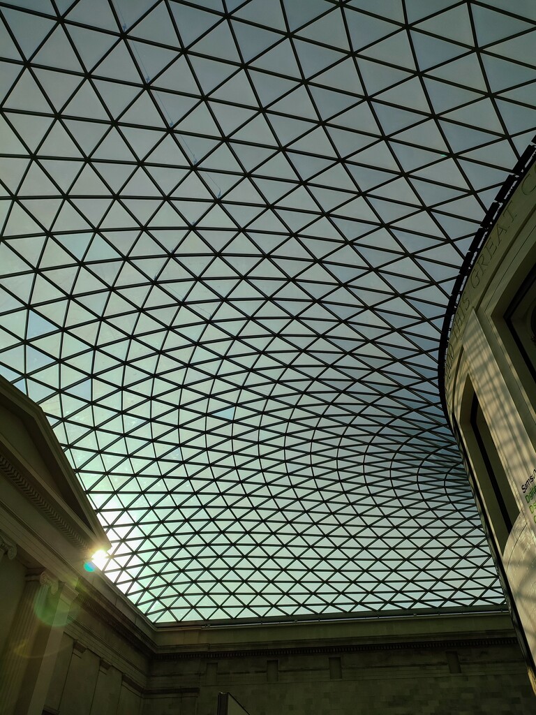 British Museum  by boxplayer