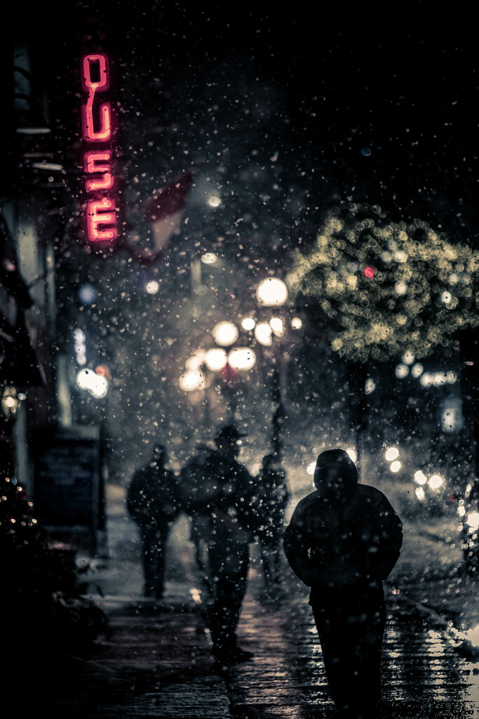 snowy night by adi314