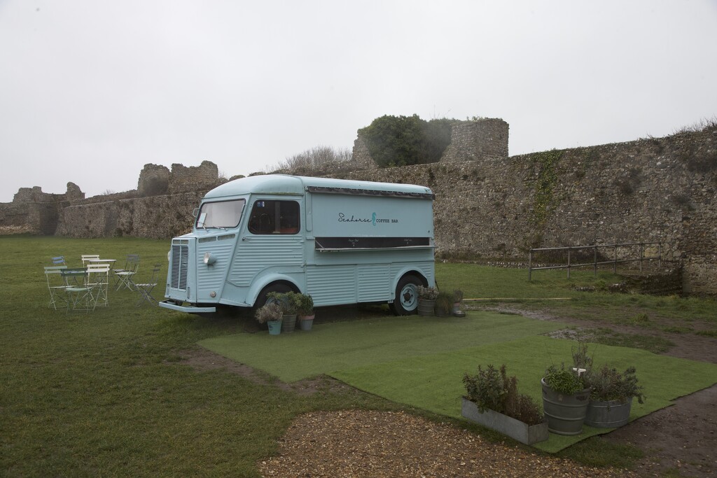 Castle Tea Van by davemockford