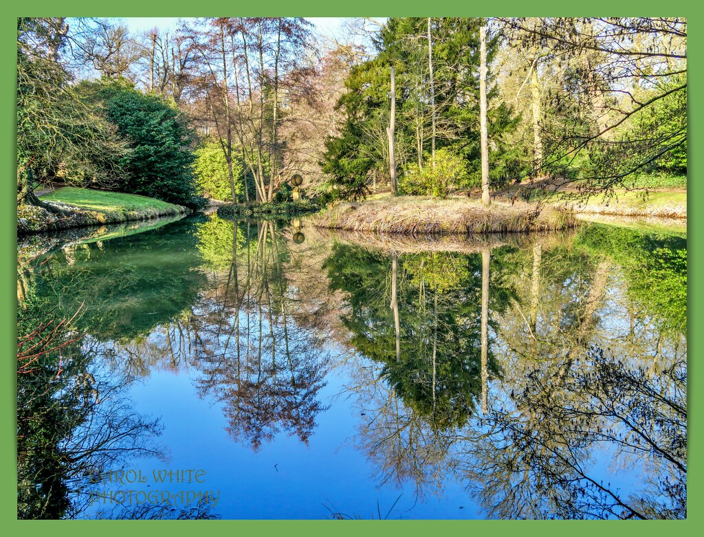 Lake Reflections,Stowe Gardens by carolmw