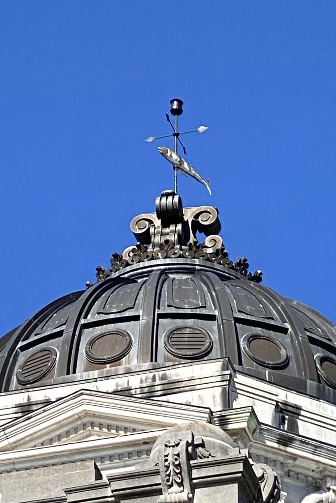 Courthouse weathervane by tunia