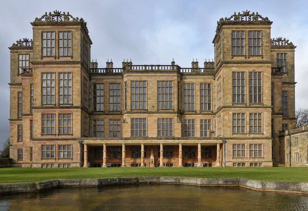 Hardwick Hall by phil_howcroft
