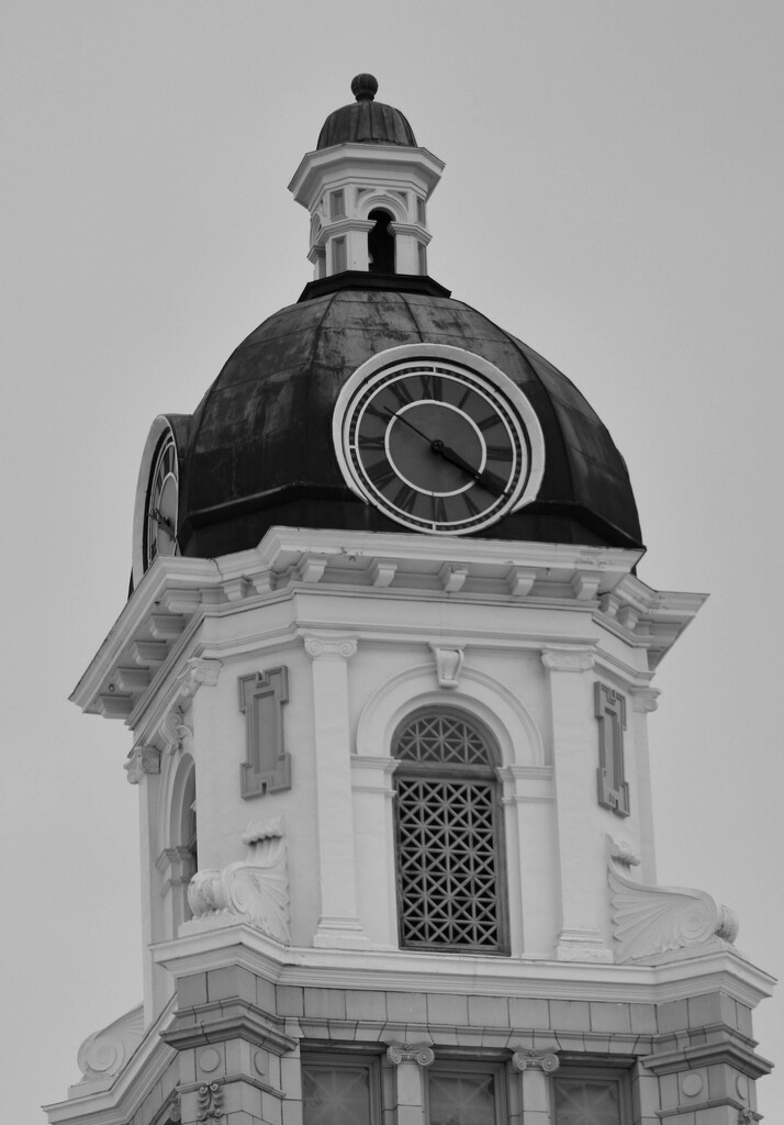 Courthouse Cupola by bjywamer