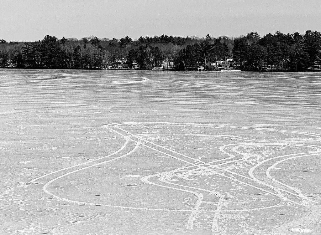 Ice tracks by joansmor