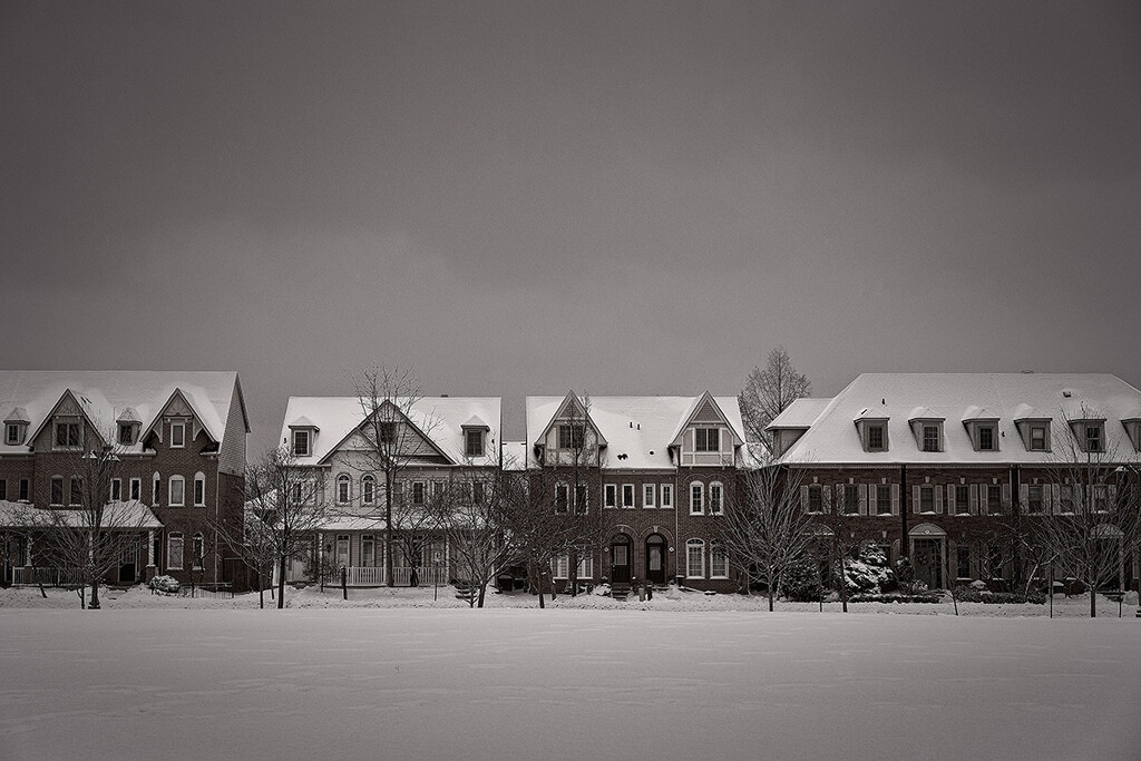 Winter View Townhouses by gardencat
