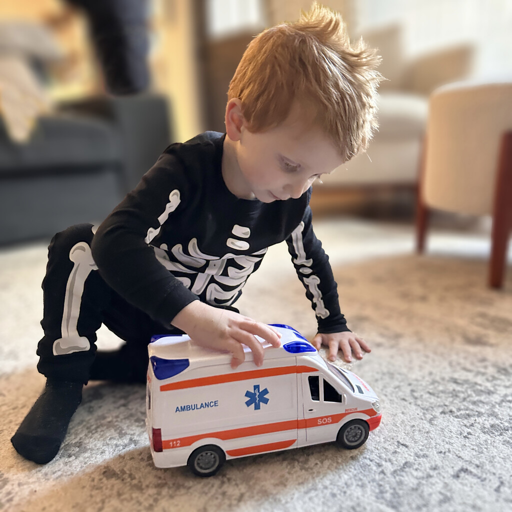 A toy ambulance by berelaxed