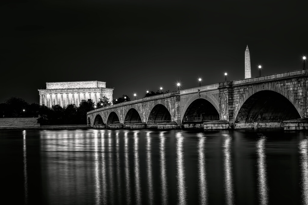 Washington DC at night. by photographycrazy