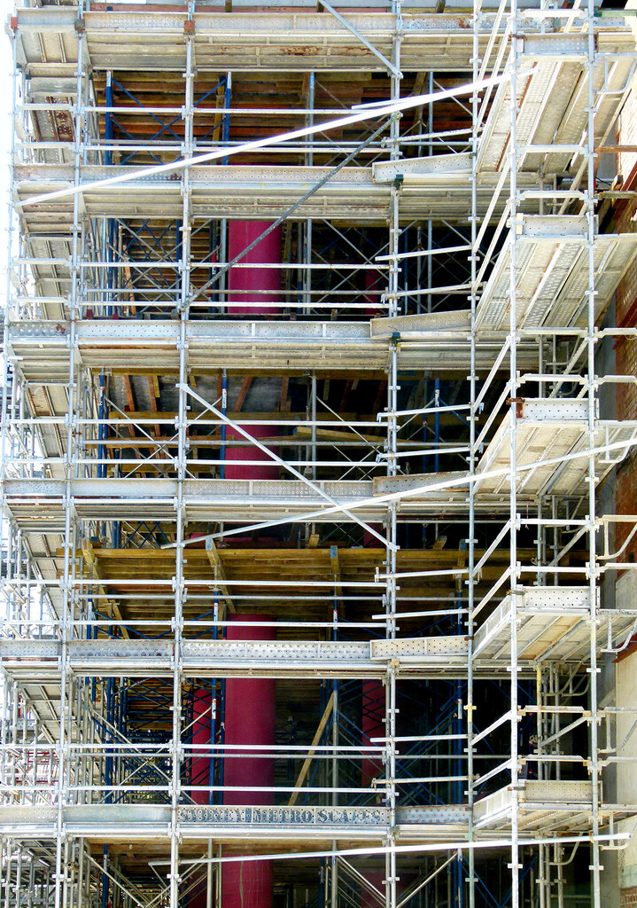 Scaffolding by onewing