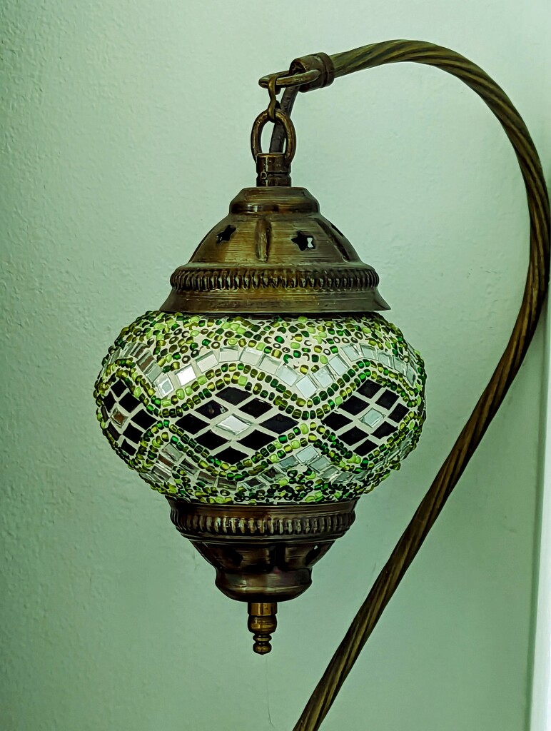 Green Lamp by serendypyty