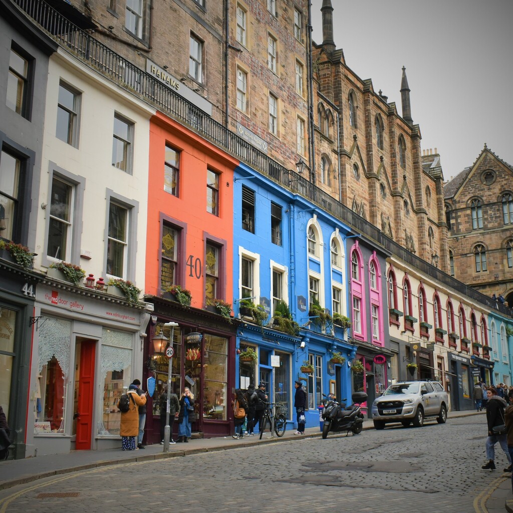 A colourful street in Edinburgh by anitaw