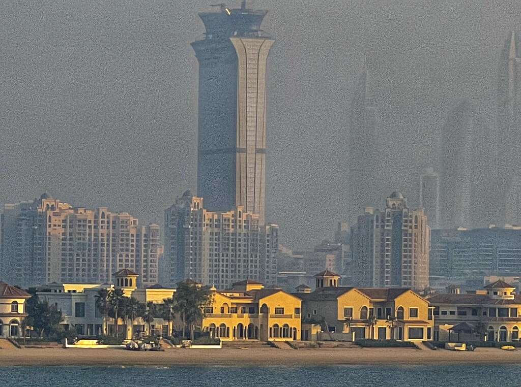 Dubai, on The Palm  by rensala