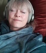 11th Mar 2023 - Listening to music always helps me to kick back and just relax