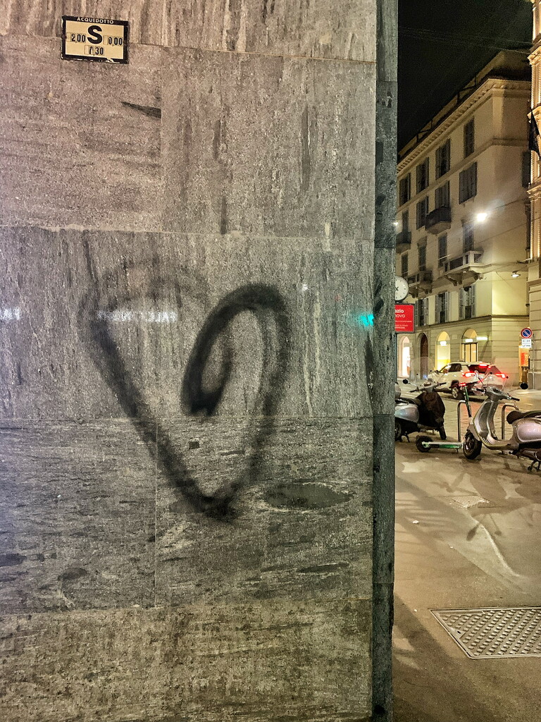 Black heart in Milan.  by cocobella