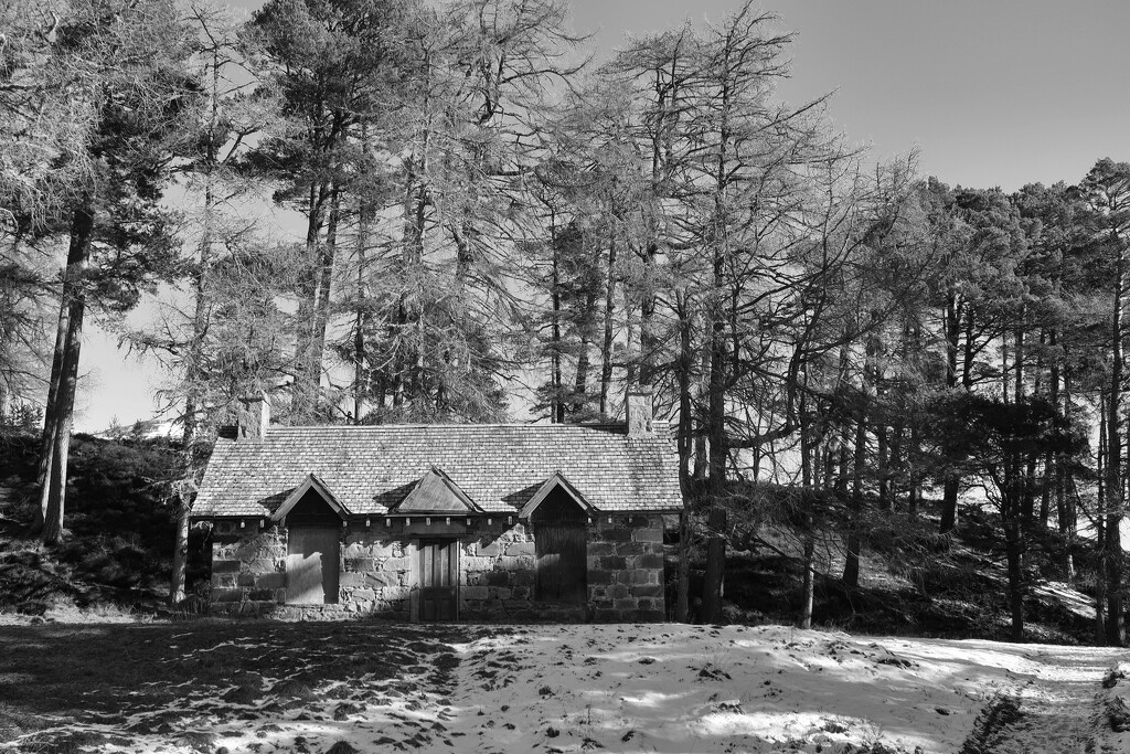 Allanaquoich Cottage by jamibann