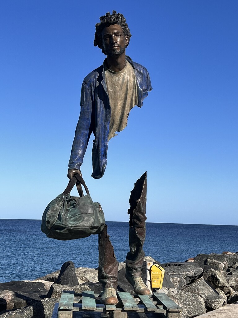 Sculpture by the sea  by gosia