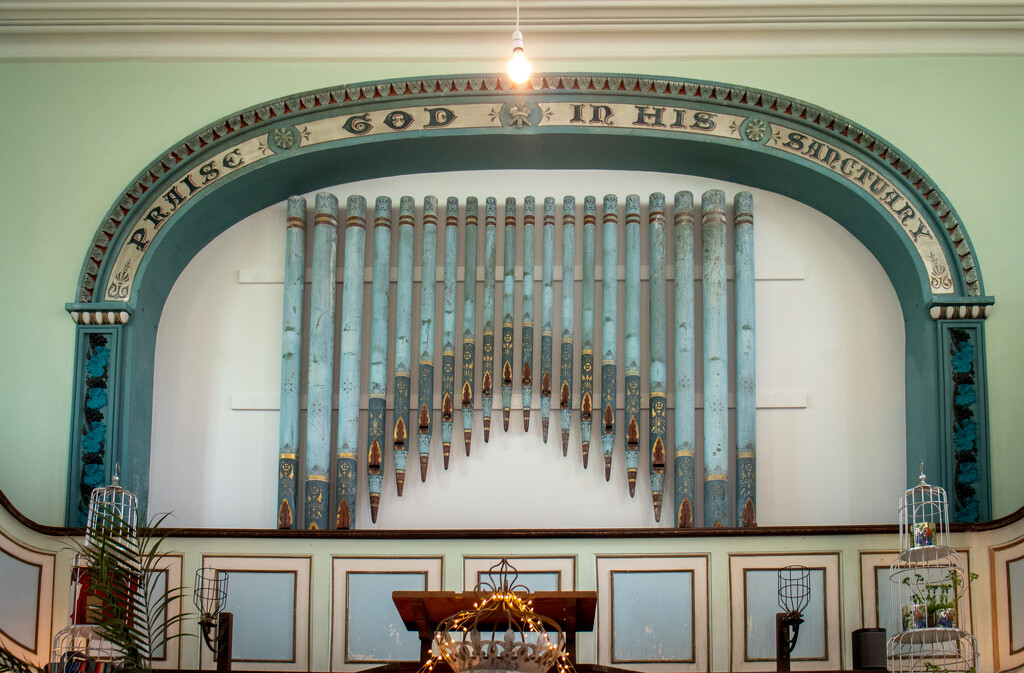 I do like a nice set of organ pipes. :) by swillinbillyflynn