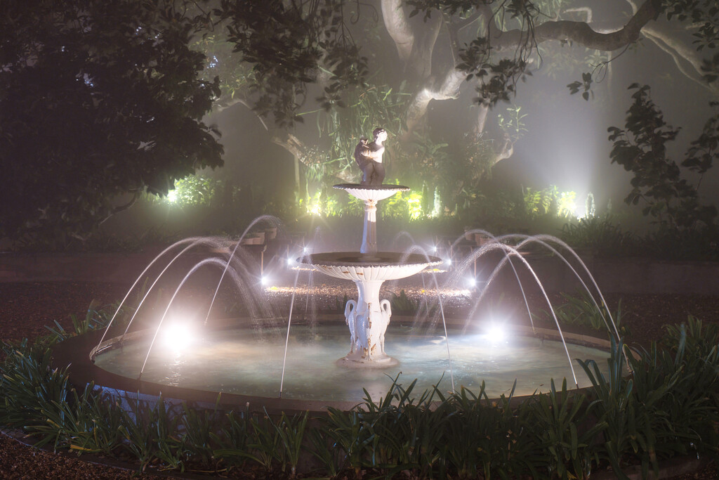 Fountain by dkbarnett