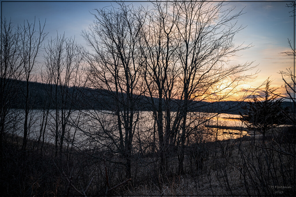 Hickory Hills Sunset at the Lake by bluemoon